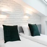 Deluxe In Cracow - Old Town & Cracow Kazimierz Krakow