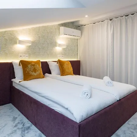 Deluxe In Cracow - Old Town & Cracow Kazimierz Апартаменты Краков